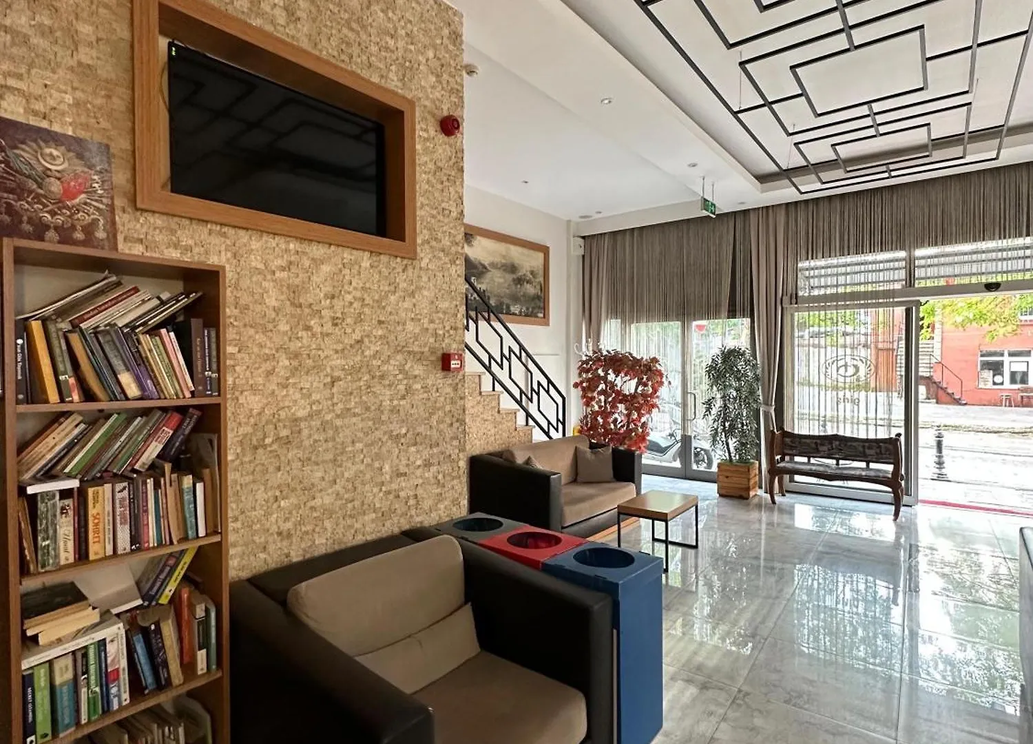 Okur Otel contacts